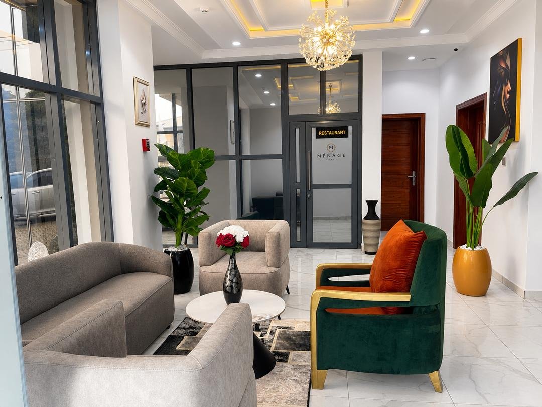 Accommodations at Ménage Hotel